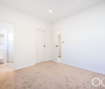 Open the Door to Contemporary Comfort - Photo 2