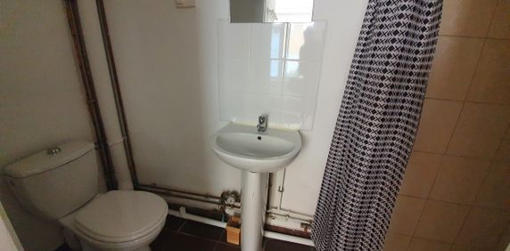 Location Appartement 1 pièce 14m² LOOS 59120 - Photo 2
