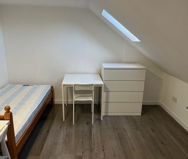 Studio Flat, Nether Street, N12 - Photo 2