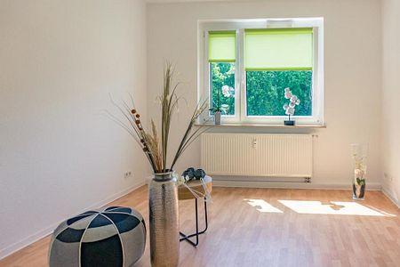 Gemütliche 2-Raum-Wohnung mit Balkon - Photo 4