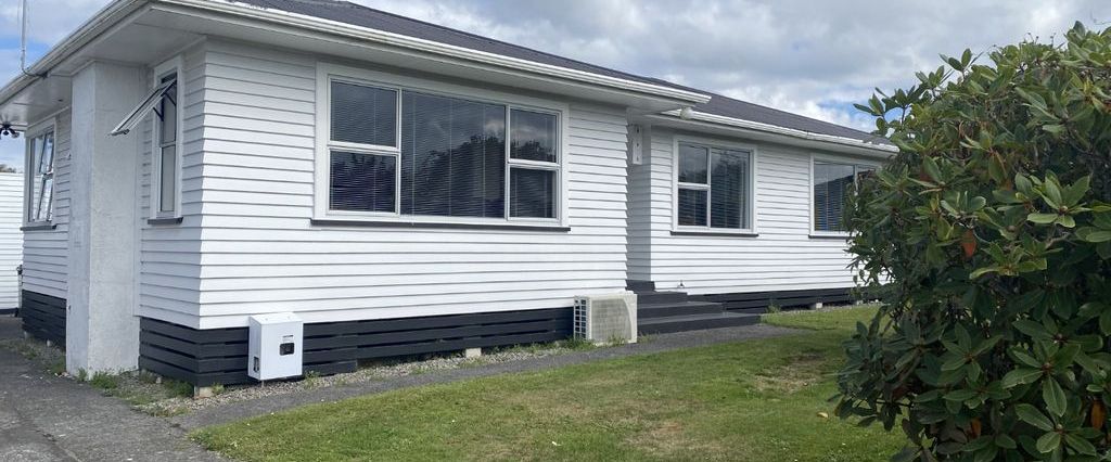 123R Pembroke Road,Stratford - Photo 1