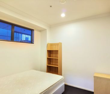 one Bedroom Apartment - Photo 2