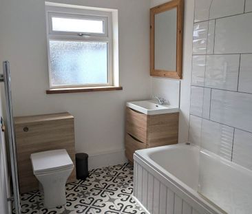 Silver Terrace, Burry Port, Llanelli, SA16 0NA - Photo 6