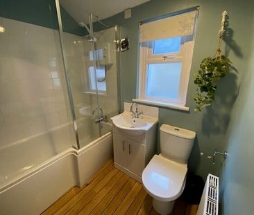 Donald Street - Photo 5