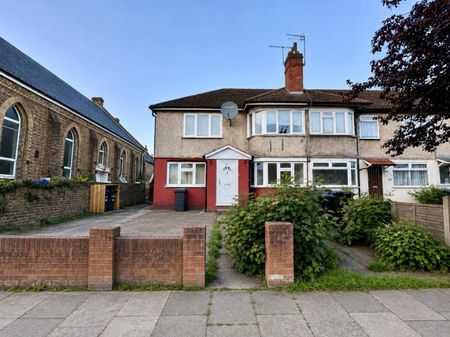 2 Bedroom Maisonette - Garden To Let - Photo 5