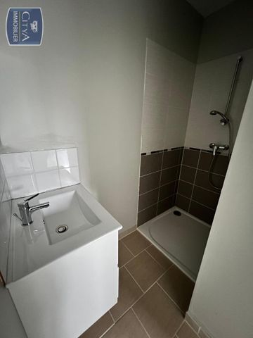 Location Appartement 2 pièces 34m² LE BLANC 36300 - Photo 5