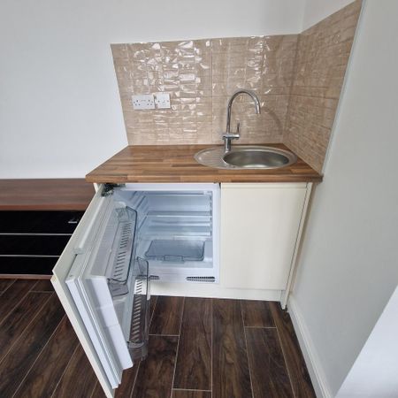 1 bedroom house of multiple occupation to rent - Photo 4