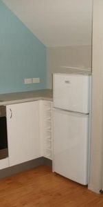 City Centre Studio Apartment - Secure and Great Location - Photo 4