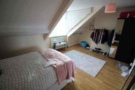 4 bedroom house to rent - Photo 3