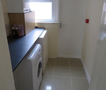 Studio to rent - Photo 6