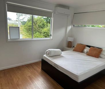 Amazing Waterfront 5 bedroom Home at heart of Broadbeach。 - Photo 6