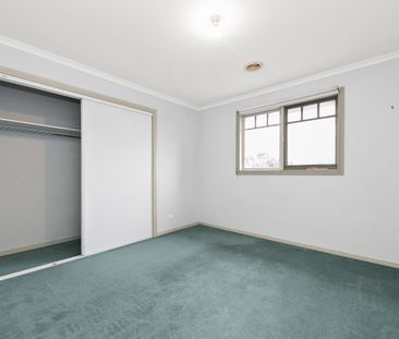 Spacious 3-Bedroom Home with Modern Amenities in Epping - Photo 4