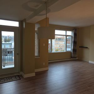 appartement à Louer 3 1/2 - Photo 2