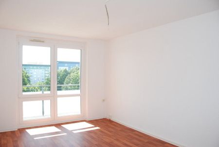 NEU sanierte 2-Raum-Wohnung mit Wohlfühlfaktor - Foto 2