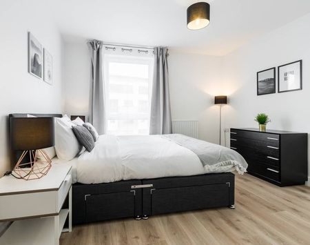 2 Bed Flat, Tarves Way, SE10 - Photo 5