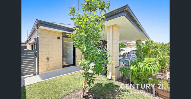 BIG ON STYLE, EASY ON UPKEEP - Photo 1