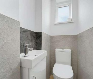 Pitshanger Lane, London, Ealing, W5 - Photo 4