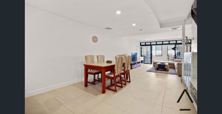 Stunning 3 Bedroom Apartment located in Neutral Bay - Photo 2