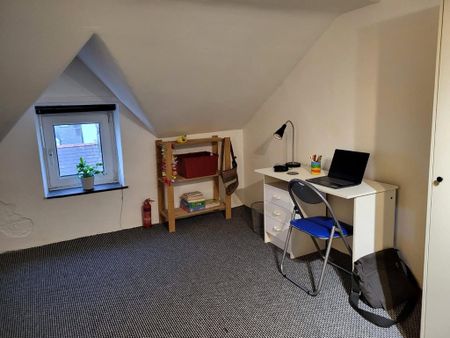 4 bedroom terraced house to rent - Photo 2