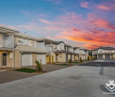 3-bed townhouse with SLUG and driveway - Photo 1