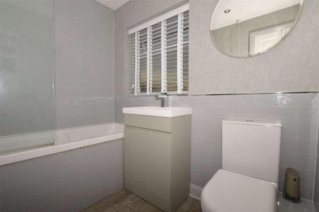 Reeve Road, Reigate, Surrey, RH2 - Photo 4