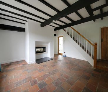 4 bedroom semi-detached house to rent - Photo 1