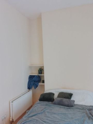 5 Agincourt Street, Belfast BT7 1RB - Photo 4