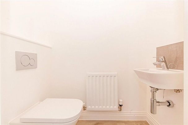 2 bedroom terraced house to rent - Photo 1