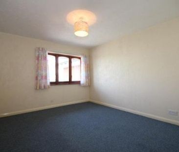 Bridge Court, Newhaven 2 bedroom flat to rent - Photo 2