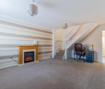 2 bedroom semi-detached house to rent - Photo 3