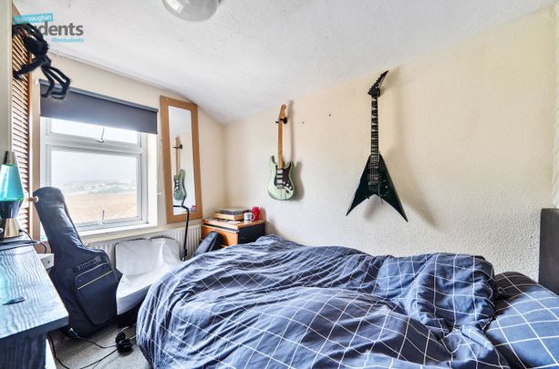 4 bedroom terraced house to rent - Photo 1