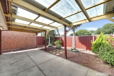 Three bedroom home in quiet location - Photo 5