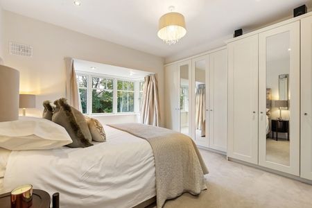 52 AVOCA PARK, BLACKROCK, CO. DUBLIN, A94 E3T3 - Photo 2