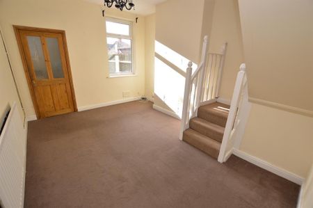 2 bedroom terraced house to rent - Photo 2