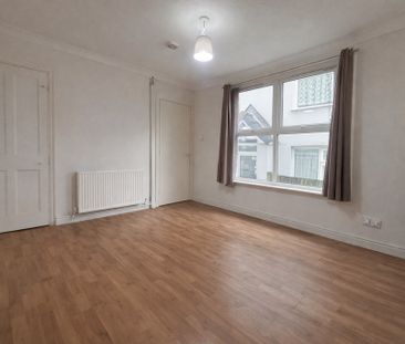 3 Bedroom House To Let - HP12 - Photo 1