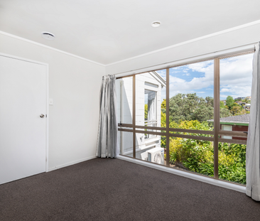 Large Family Home in Hillcrest - Photo 5