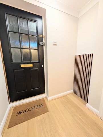 Newly Decorated 1 Bed Maisonette - Photo 5