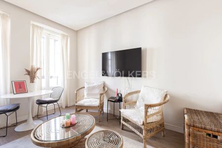 Piso de alquiler en Sol - Photo 4