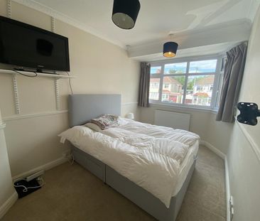 3 bedroom House To Let - Photo 4