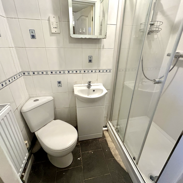 Studio to rent - Photo 1