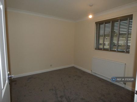 2 bedroom terraced house to rent - Photo 5