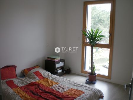 Location Appartement 2 pièces 43m² LA ROCHE SUR YON 85000 - Photo 3