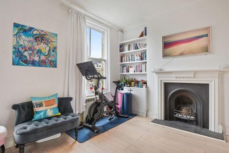 2 bedroom flat to rent - Photo 2