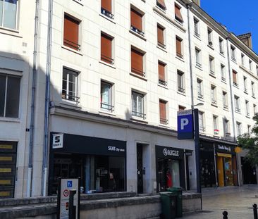 Location Appartement 2 pièces 56m² ORLEANS 45000 - Photo 5