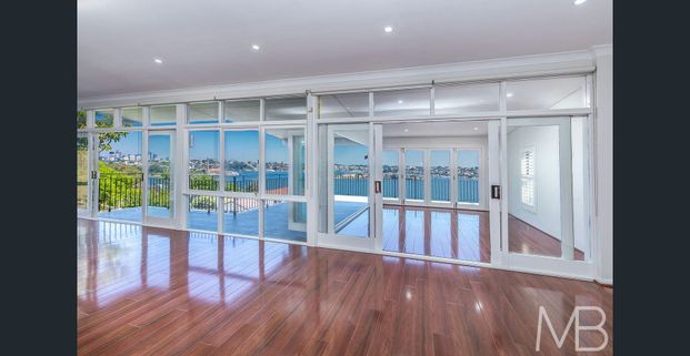 STUNNING FIVE-BEDROOM FAMILY HOME IN PRESTIGIOUS HUNTER HILL - Photo 1