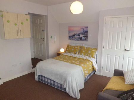 Studio to rent - Photo 3