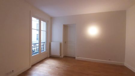 location Appartement F4 DE 130.05m² À PARIS - Photo 2