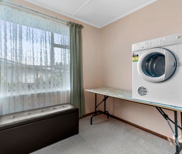 Charming Retro Home in the Heart of Claremont - Photo 2