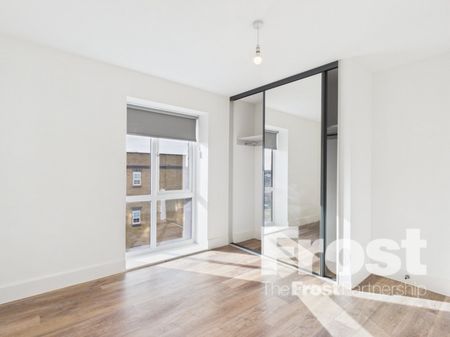 Bath Road, Slough,SL1 - Photo 3