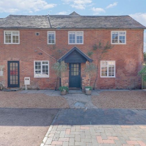 Aspley Court, Hatton, Warwick - Photo 1